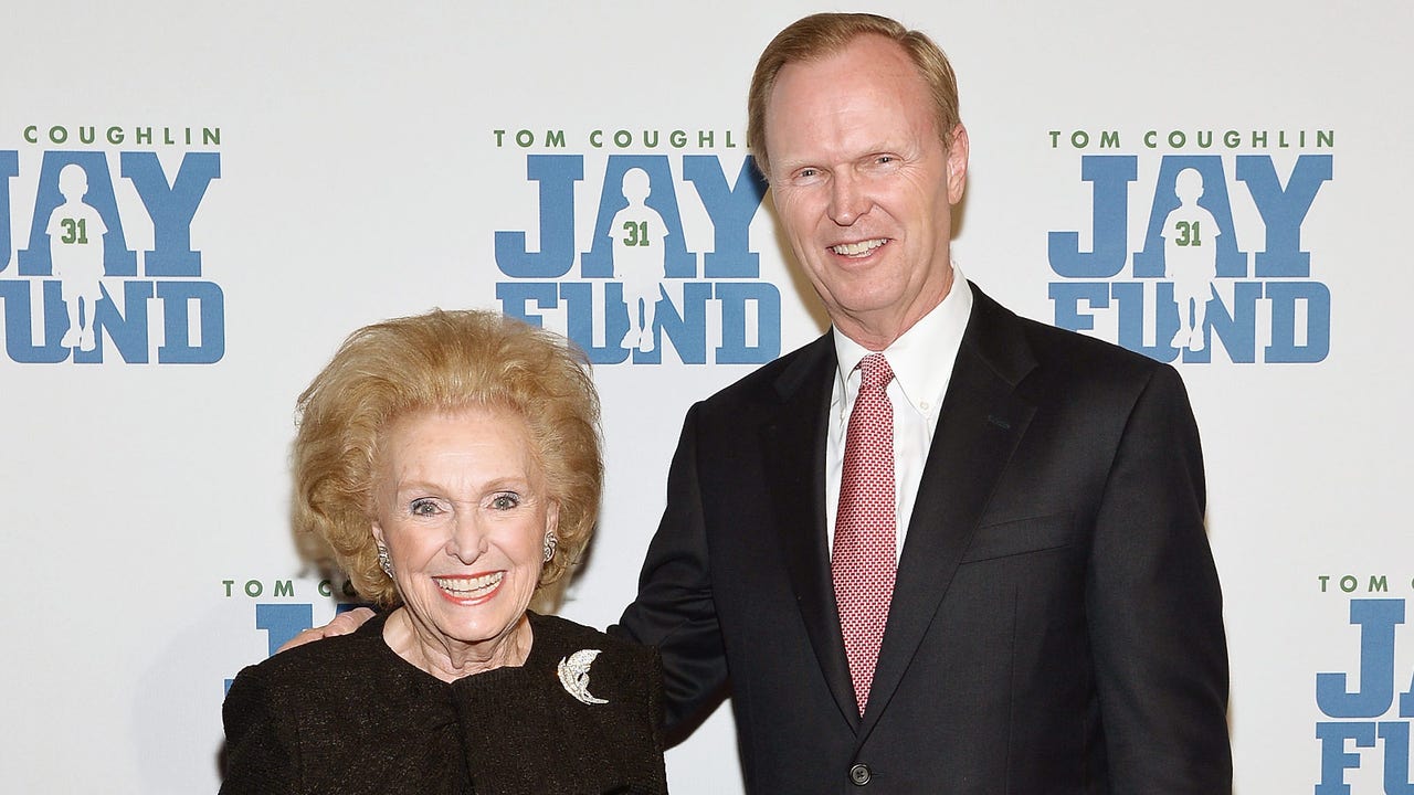 Ann Mara, matriarch of Giants' founding family, dies at 85
